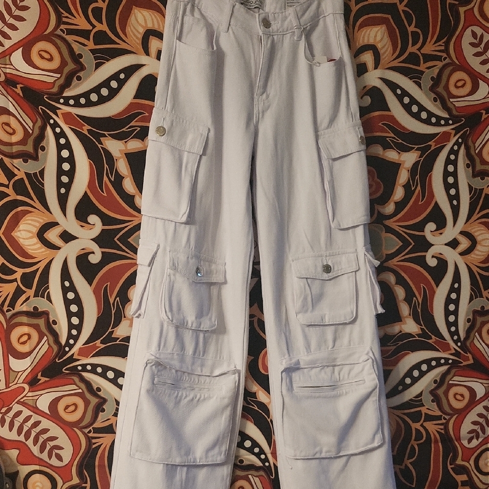White Flare Wide Leg Jeans with Sturdy Design
